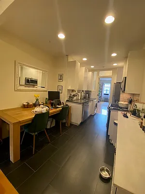 Rented by R New York | media 27