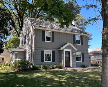 1285 Longwood AVENUE, Elm Grove, WI, 53122