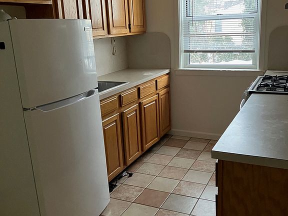 2nd image of 120 Archer Ave APT 1A