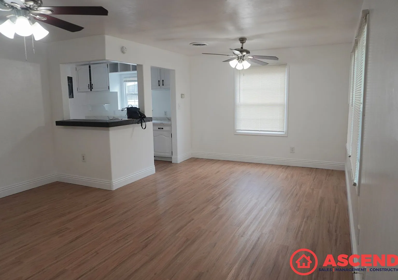 Charming Home in Downtown Bakersfield! — Photo 2