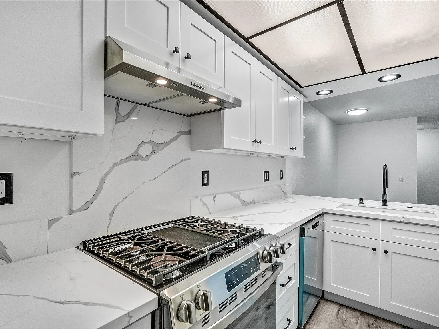 2 bed, 1360 sqft, $2,895 — Photo 1