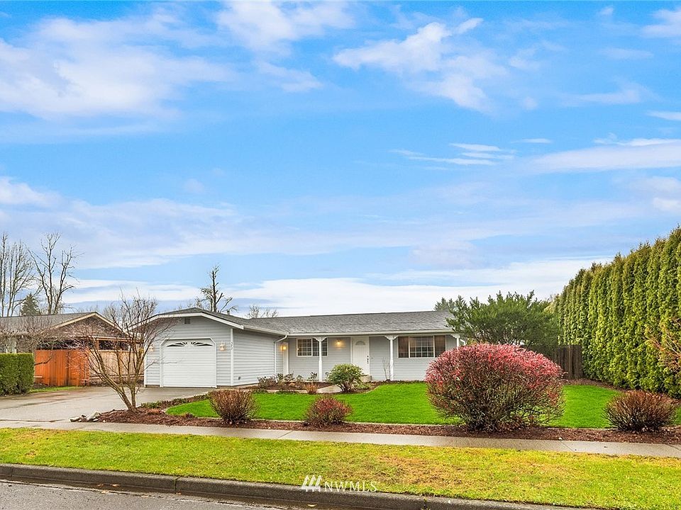 Front of House Looking Northwest