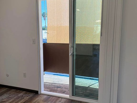 5th image of 375 W Park Ave APT B