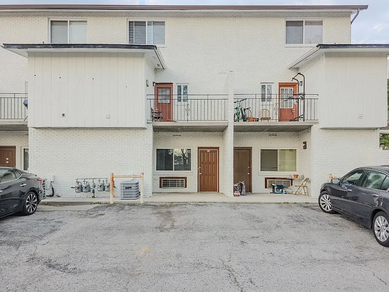1001 Flanders Ln #102 — Photo 9