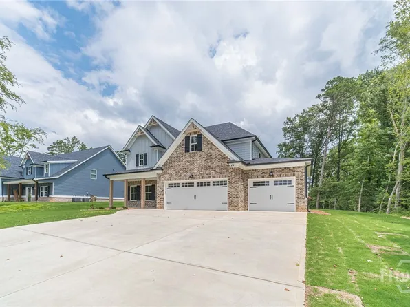1758 Mountain Creek Church Road, Pendergrass, GA 30567