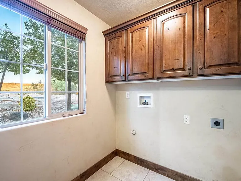 1055 W Province Way #110 — Photo 15
