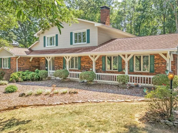101 Saura Ln, Winston Salem, NC 27107
