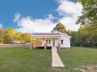 403 Fairview Rd SW, Camden, AR 71701