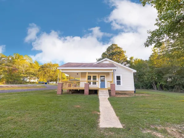 403 Fairview Rd SW, Camden, AR 71701