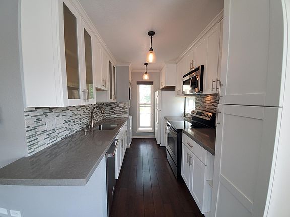 3rd image of 1919 Alameda De Las Pulgas APT 85