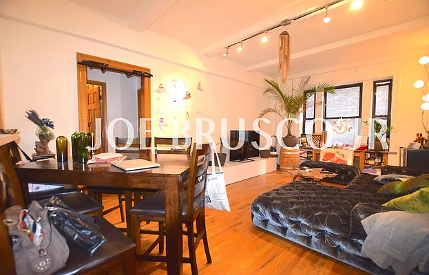 Rented by City Stop Realty | media 18