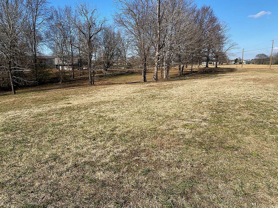 2nd image of 160 Woodchuck Ln