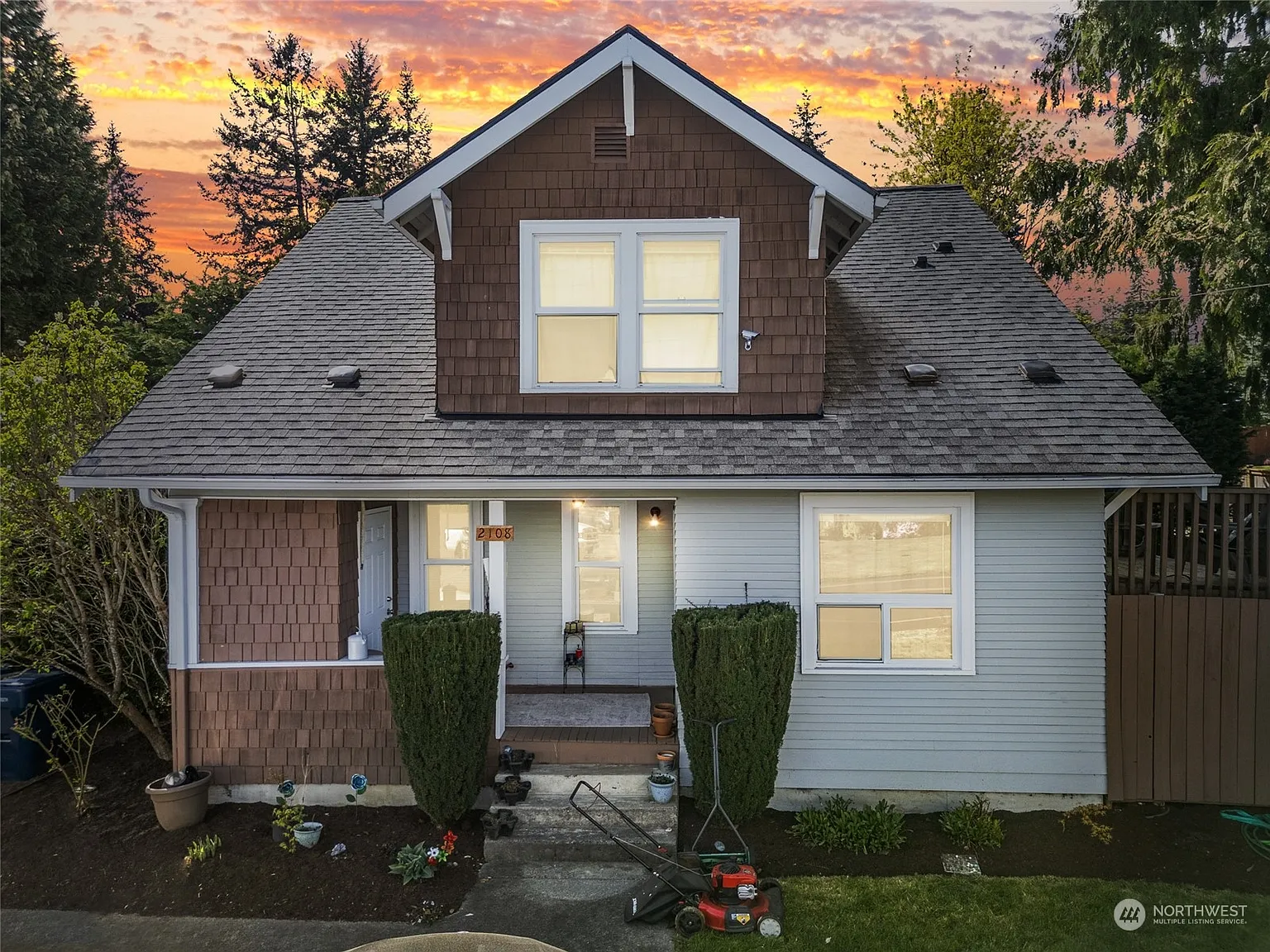 2108 117th Avenue NE photo 1