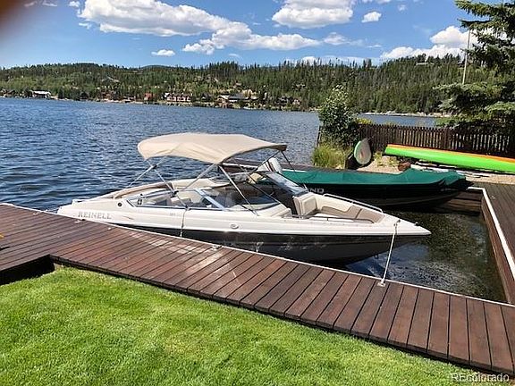 5th image of 320 Lakeside Dr
