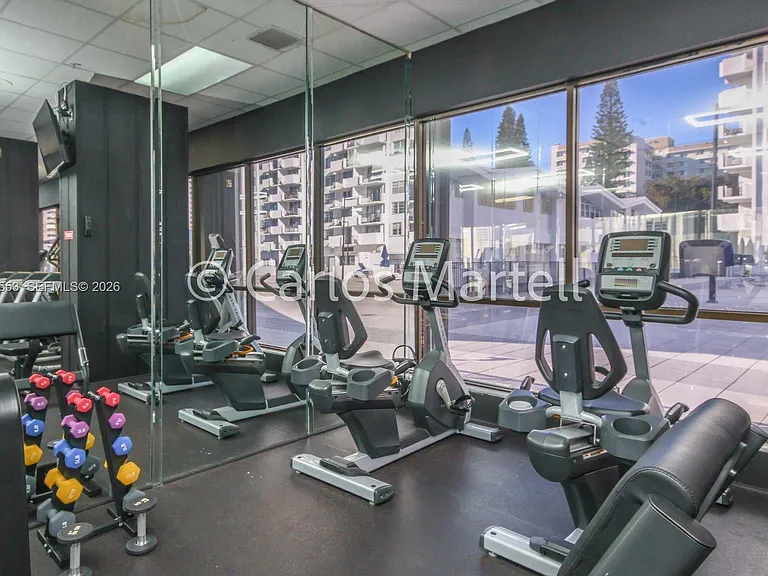 2780 NE 183rd St #1 — Photo 31