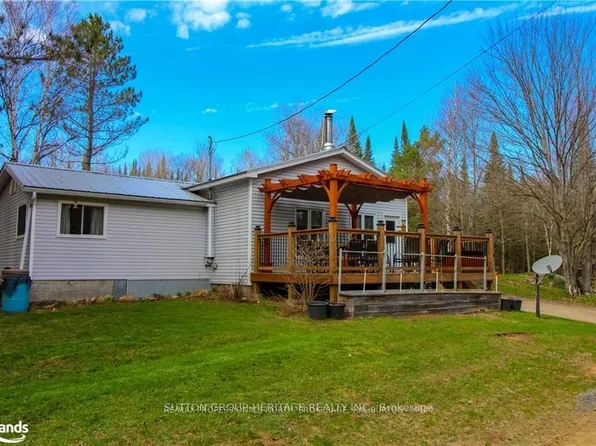 1241 One Mile Dr, Minden Hills, ON K0M 2K0