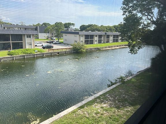 2nd image of 7960 Colony Cir N APT 304
