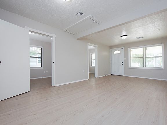 3rd image of 227 W Johnson St