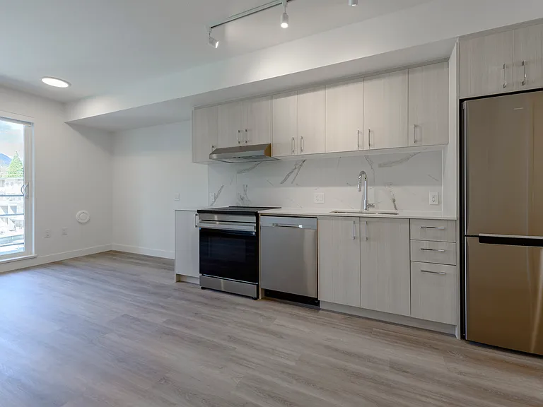 902 Lytton St — Photo 20