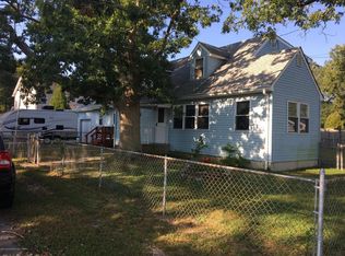 59 Jefferson St, Waretown, NJ 08758