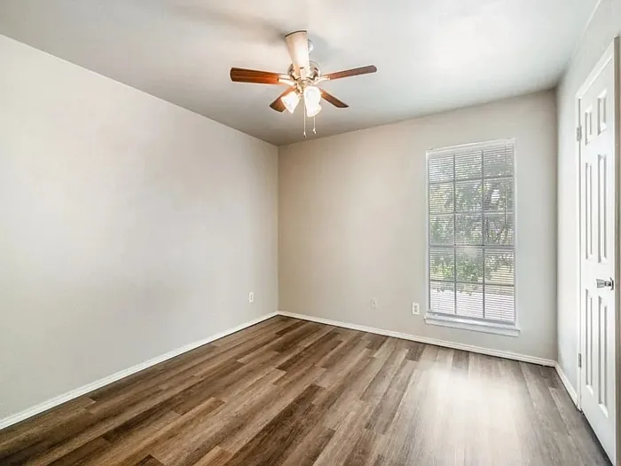 7500 Chapin Rd #C-102 — Photo 7