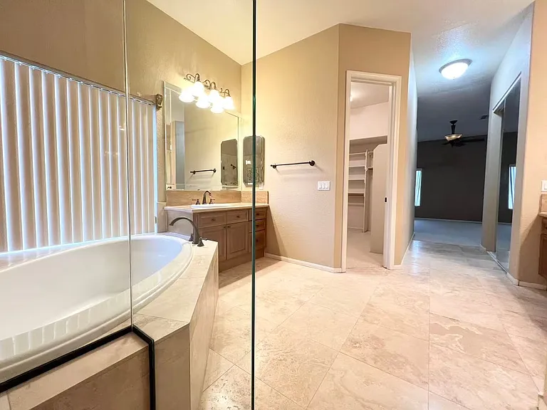 2105 Eaglepath Cir — Photo 21