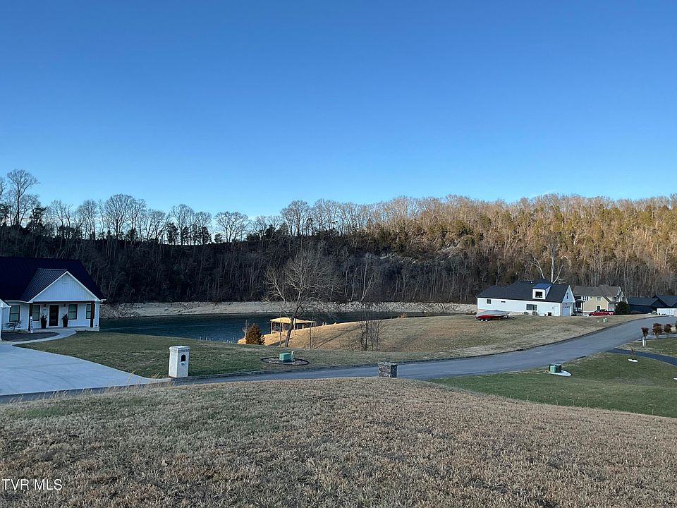 2nd image of 1145 Reynolds Rd