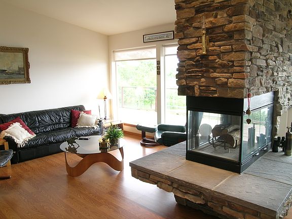 3rd image of 33B Whidbey Island Dr