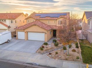 43323 Elizabeth Ln, Lancaster, CA 93535