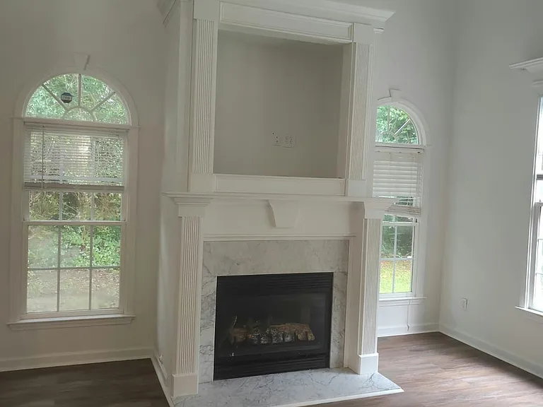 6806 Lombard Ct — Photo 4