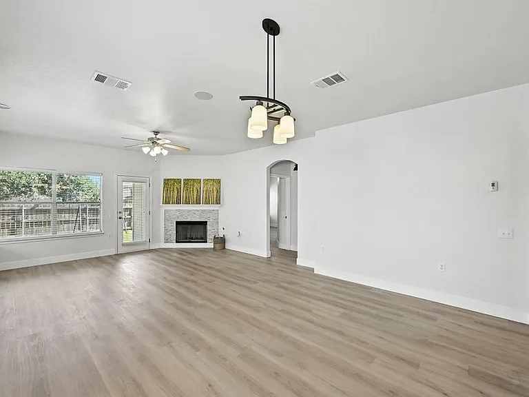 11116 Liberty Farms Dr — Photo 3