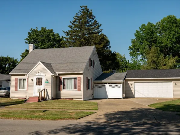 421 Mechanic St, Girard, PA 16417