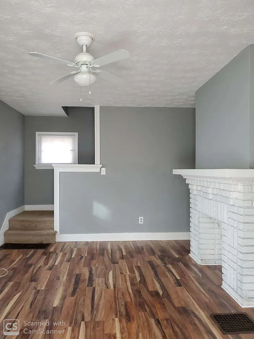 Great 2 bed 1 bath with backyard retreat and detached garage, near WPAFB, Sinclair — Photo 2