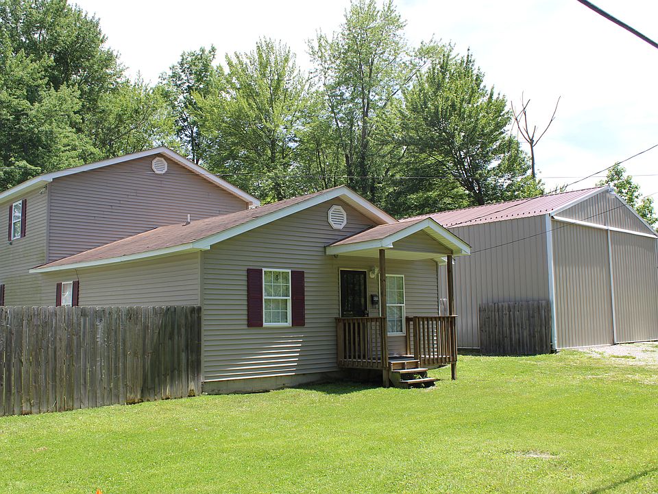 4 Bedrooms with 2400' Garage