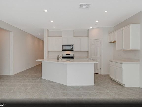 3rd image of 10933 Parsley Ave Lot 67