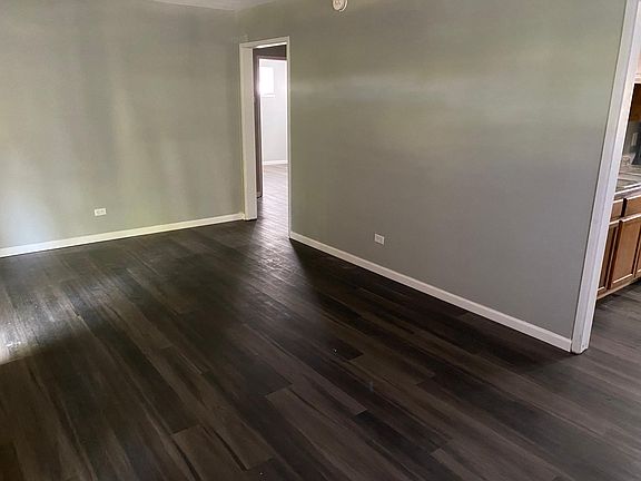2nd image of 17922 Oakwood Ave