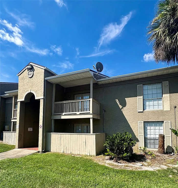 2 bed, 2.0 bath, 984 sqft, $1,400 — Photo 1