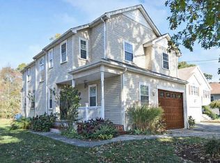 25 Chestnut St, Cumberland, RI 02864