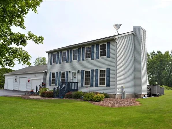 6151 N Lake Rd, Bergen, NY 14416