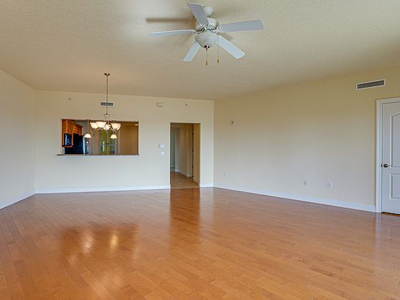 4th image of 501 Haben Blvd Unit 701