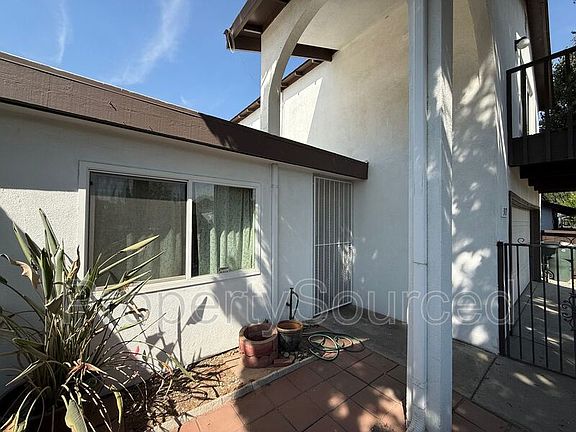 4th image of 317 De Vega Ct