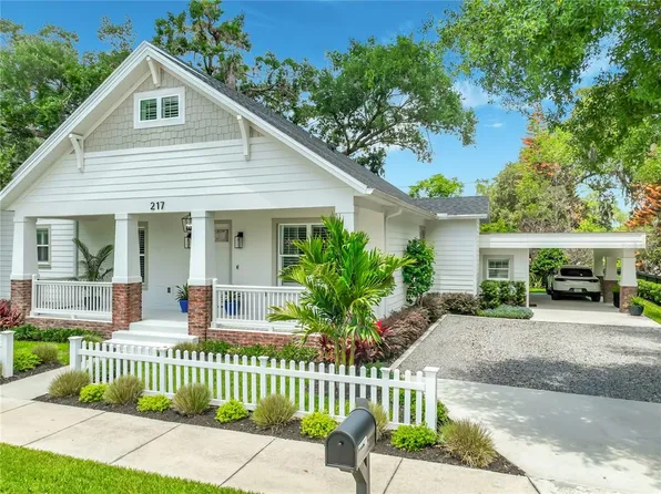 217 W BAY STREET, WINTER GARDEN, FL 34787