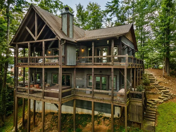 967 River Bend Ln, Blue Ridge, GA 30513