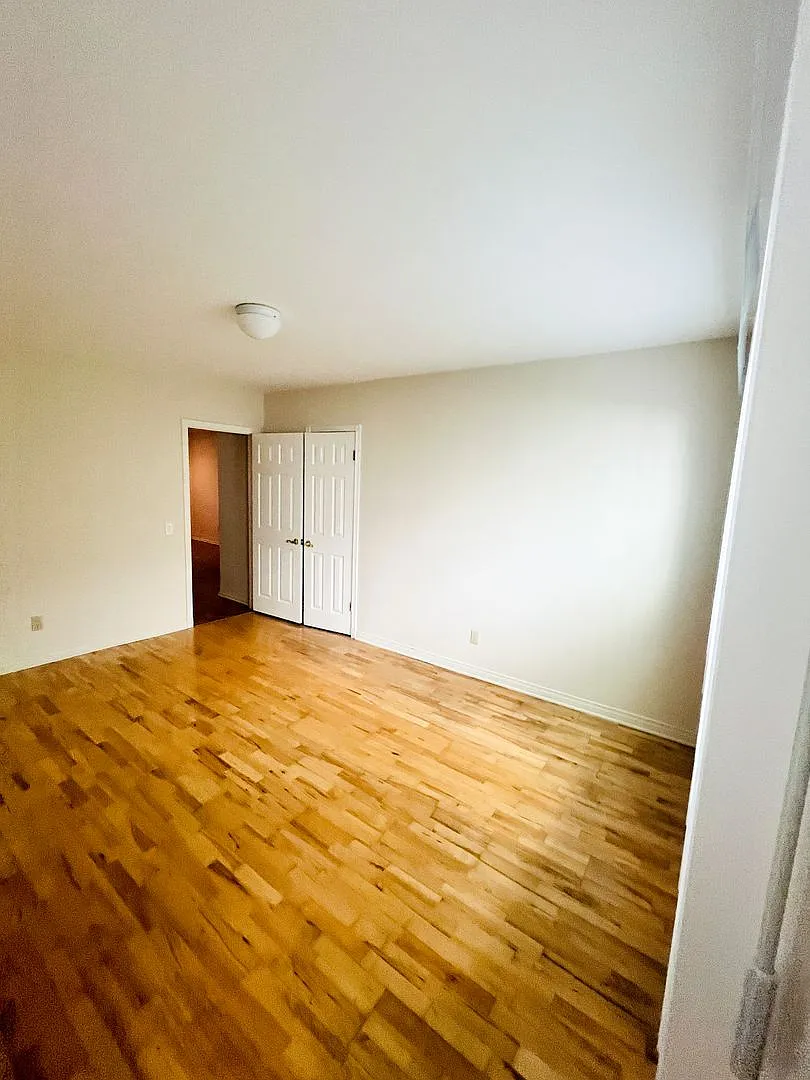 826 Harvard, LLC — Photo 4