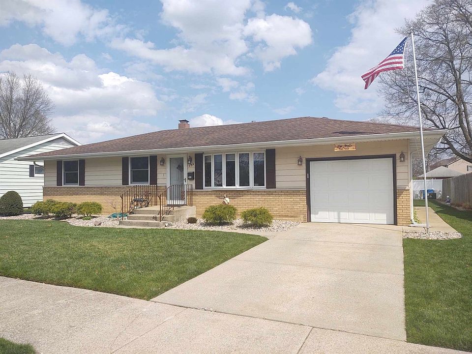 2nd image of 134 N Oakley Ave