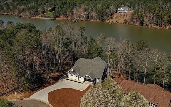 2nd image of 138 Winwood Cir