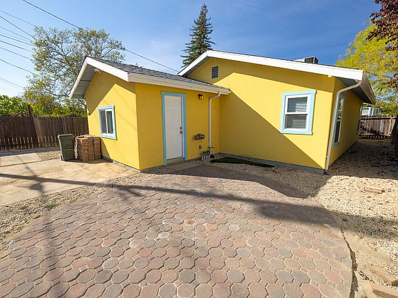 2nd image of 2218 16th Ave