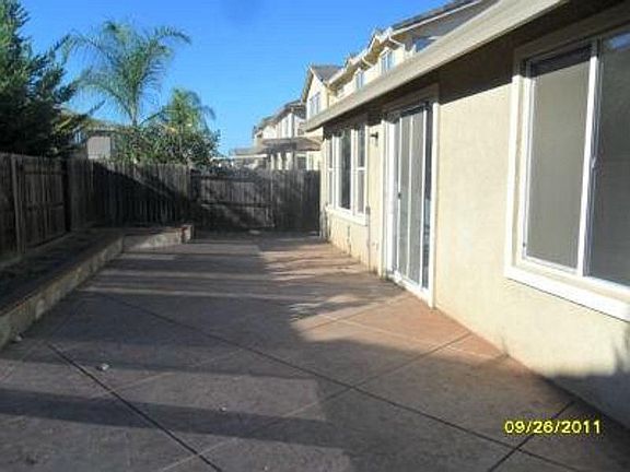 3rd image of 10007 Tiziano Dr