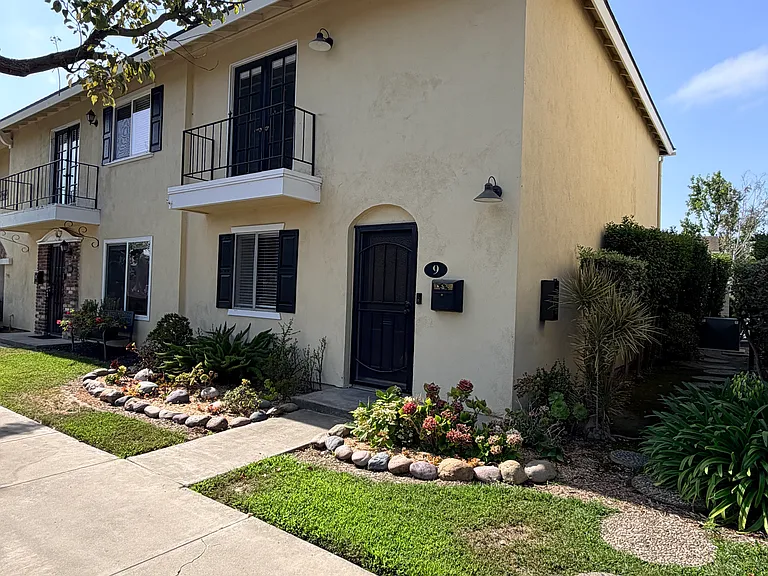 3342 Bradbury Rd #9 — Photo 1