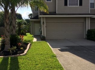 452 Folk Crest Ln, Dickinson, TX 77539